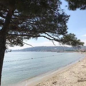  Appartamento Juan Les Pins, T2 Cosy Et Confortable, Avec Parking En Sous-sol, Proche Plages Et Commerces